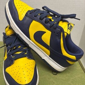 Nike Dunk Low University of Michigan Yellow Blue 2021 Sneakers Shoes Size 8 US